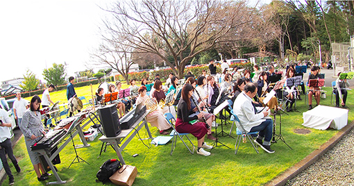 依頼演奏の模様 依頼演奏の模様